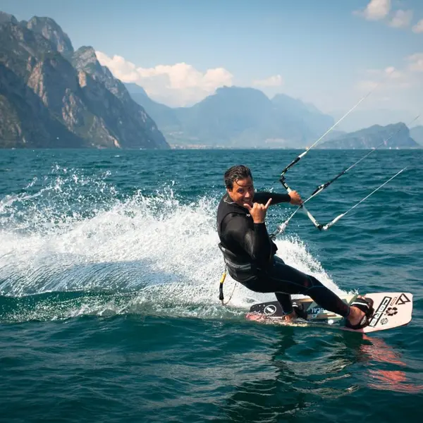 Kitesurf sur le lac de Garde