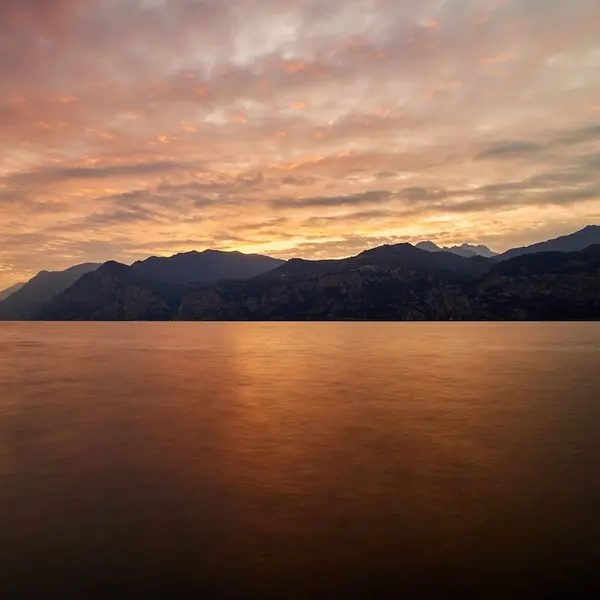 OFFRE DE NOVEMBRE SUR LE LAC DE GARDE